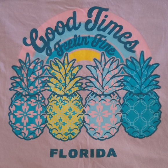 ● Comfort Color | Pineaple Tees - Picture 2 of 10